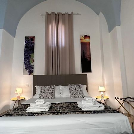 Casa Mamma Elvira Bed & Breakfast Lecce Exterior photo