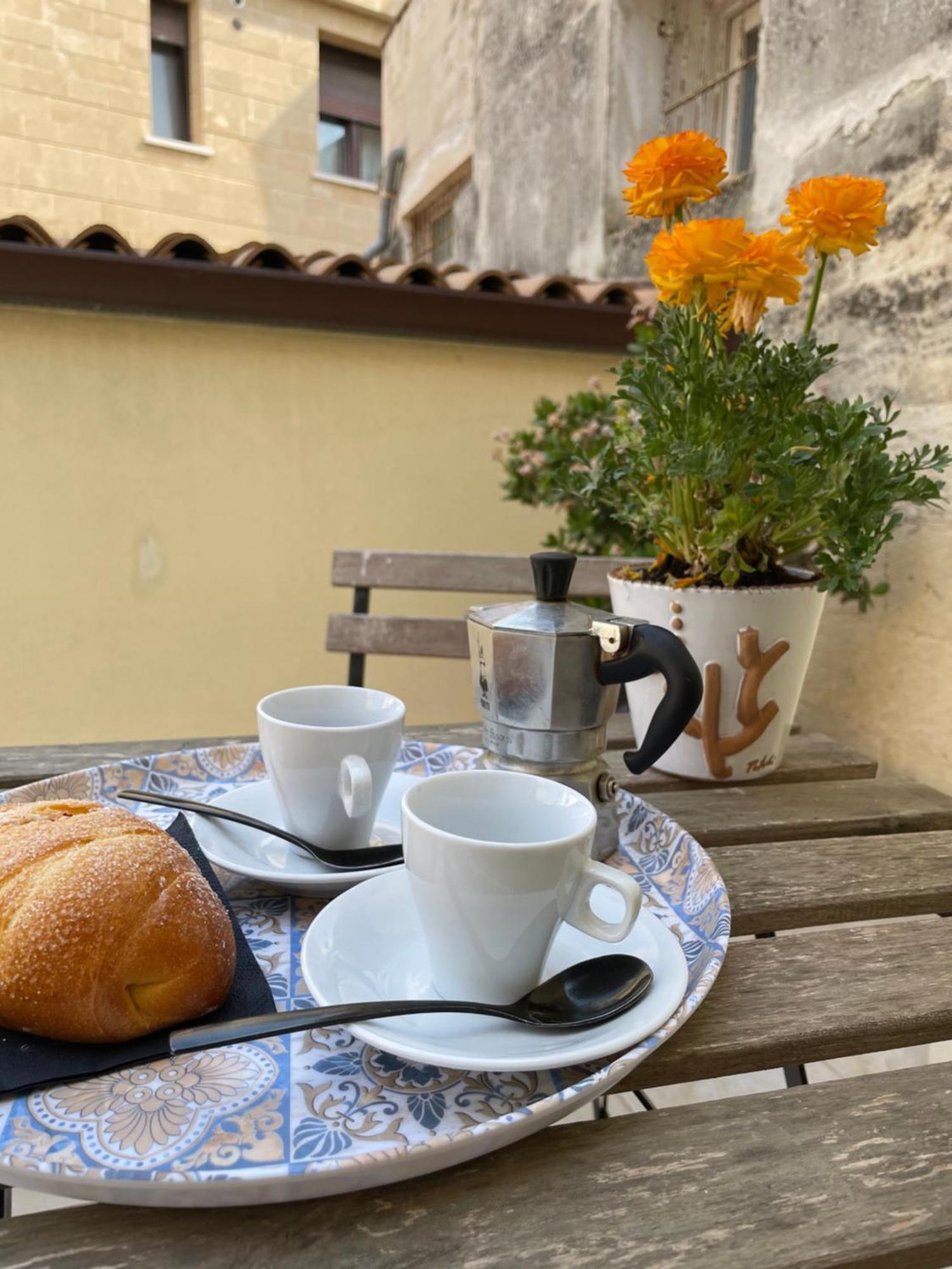 Casa Mamma Elvira Bed & Breakfast Lecce Exterior photo