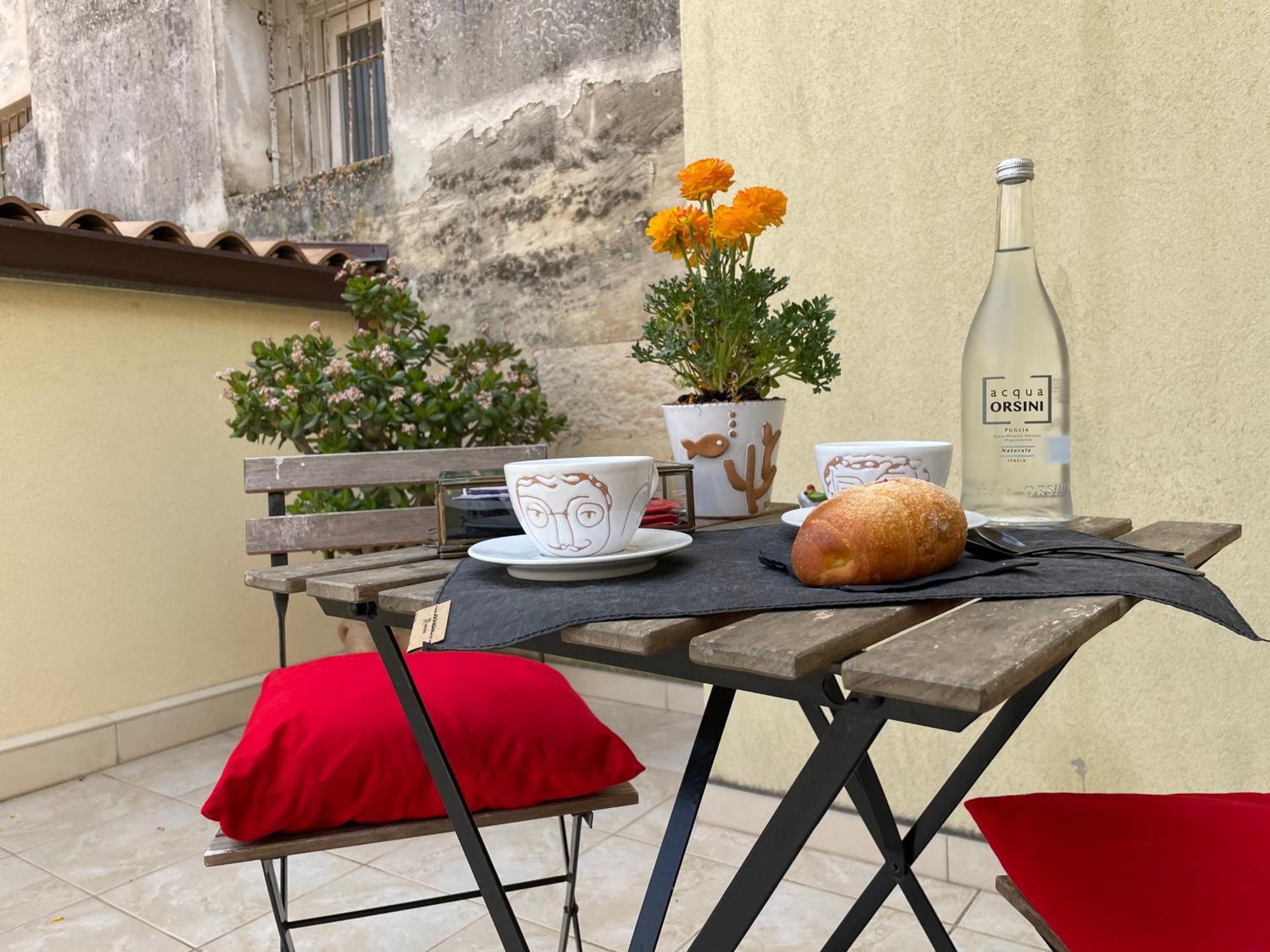Casa Mamma Elvira Bed & Breakfast Lecce Exterior photo