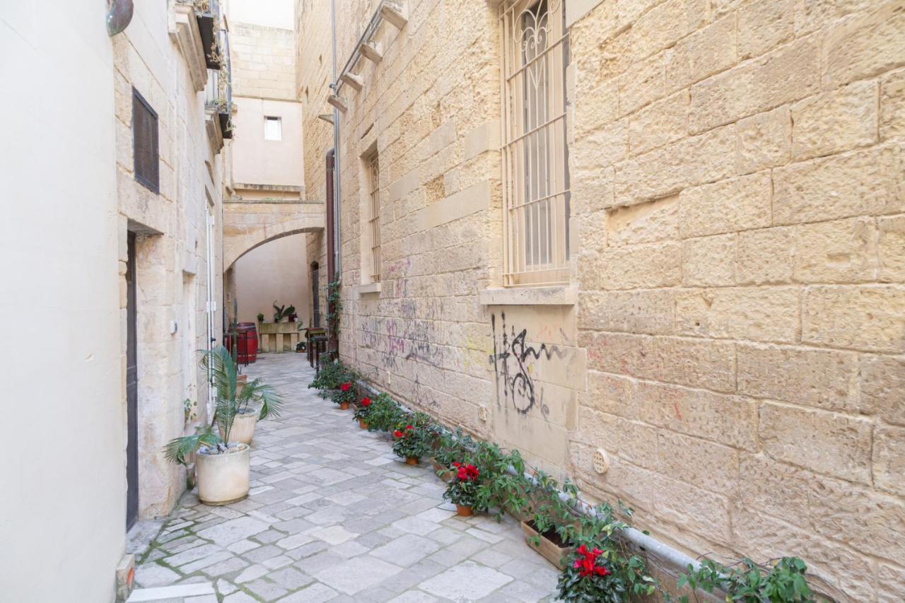 Casa Mamma Elvira Bed & Breakfast Lecce Exterior photo