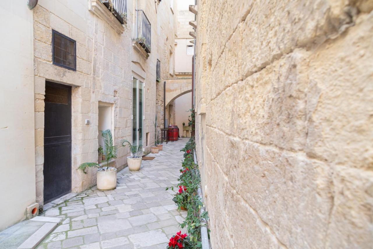 Casa Mamma Elvira Bed & Breakfast Lecce Exterior photo